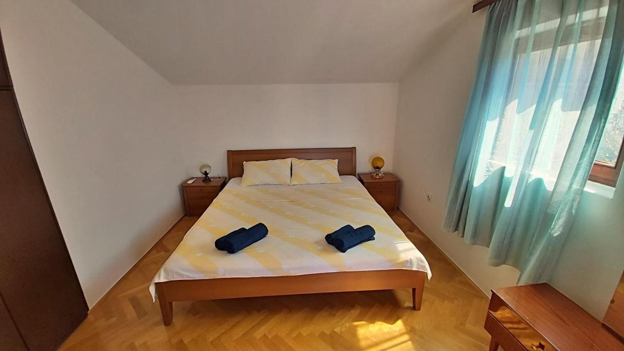 Apartment Roscic Omiš Exterior foto